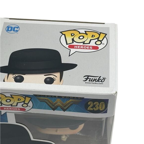 Funko Pop! Heroes Diana Prince Vinyl Figure  Hot Topic Exclusive New - Picture 4 of 10